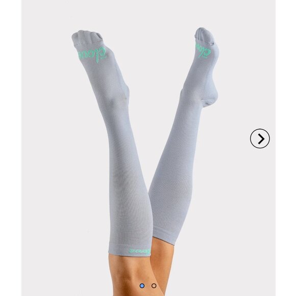 Clove Compression Socks 20-30mmHg Forever Blue With Mint Logo Size small 1 pair - Picture 5 of 8